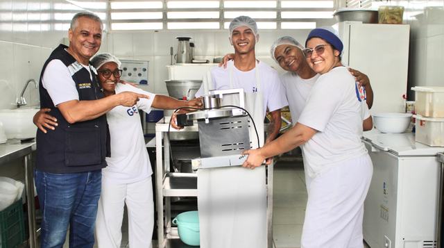 Gabinete nas ruas durante visita comunitária